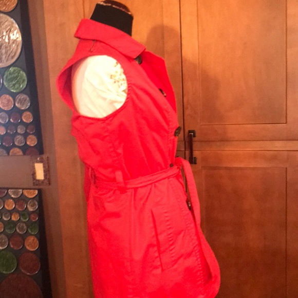 Adorable Cabi red  jacket with removable vest - Picture 6 of 7